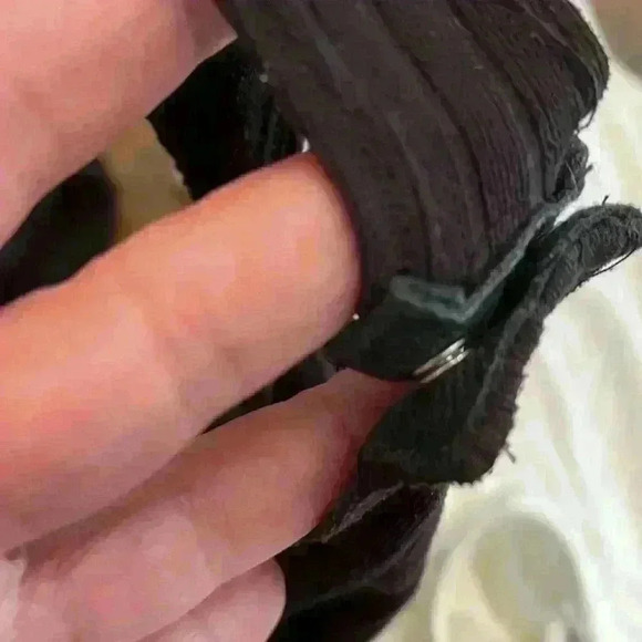 Bundle of Two Sleeveless Bodysuits Size Large - Picture 9 of 9